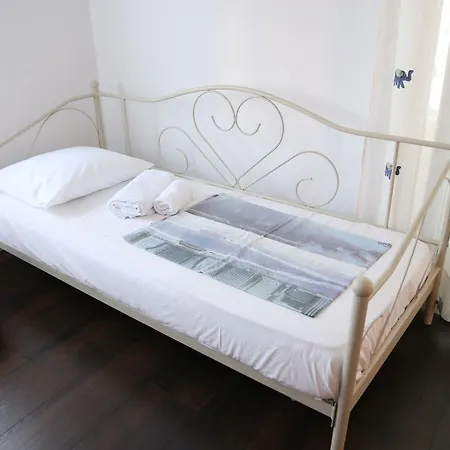 Big Ben Luxury Bllok Appartamento Tirana